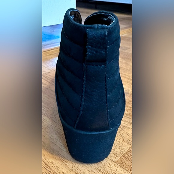 Aetrex Adele black quilted ankle boots NEW! size 5.5 - Picture 4 of 7